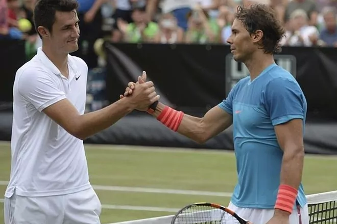 Le dan una paliza al tenista Bernard Tomic y lo graban: «Levántate, perro»